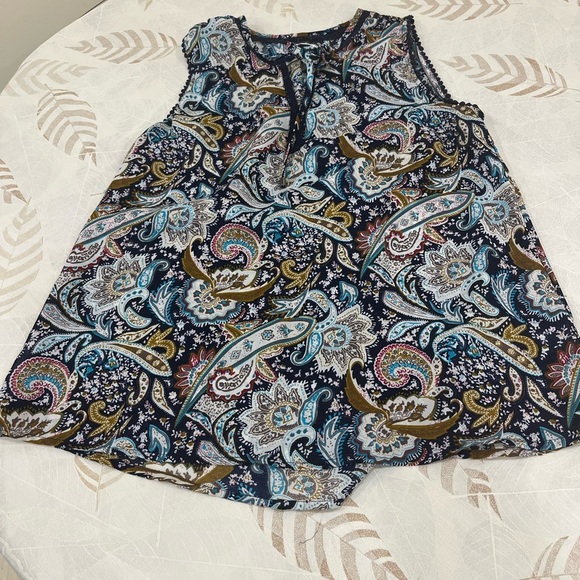 Womens  Tops Sleeveless Summer Blouses - Picture 4 of 6